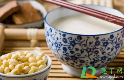 不带煮的榨汁机怎么榨豆浆(不能加热的榨汁机怎么榨豆浆)