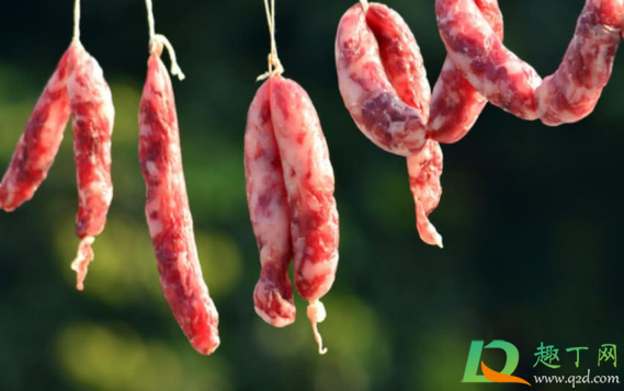 灌好的香肠能用电风扇吹吗(灌的香肠能用吹风机吹嘛)