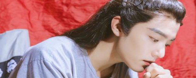 肖战简历个人资料简介如下(肖战个人简历资料图片)