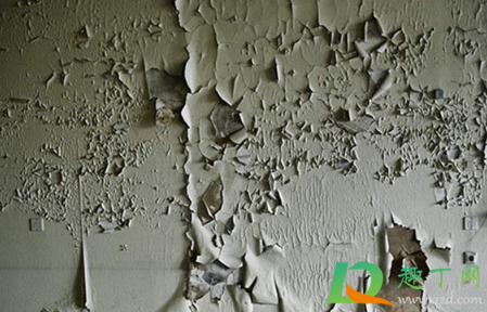 供暖后墙面起皮是漏水吗(暖气片起皮是否会漏水)