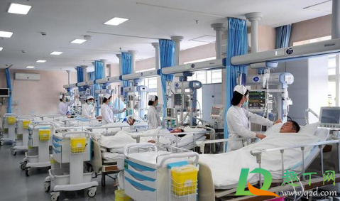 心梗打120来得及吗(突发心梗在等120来之前需要做哪些)