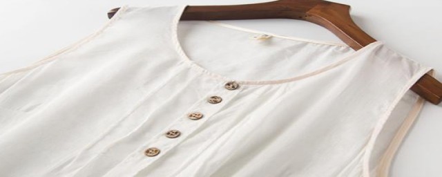 如何除去白色衣服发黄(怎么有效去除白衣服发黄)