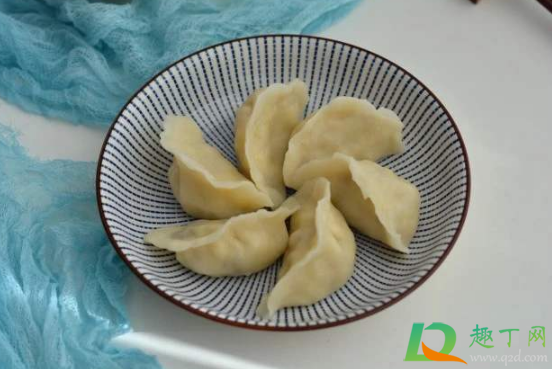 冬至吃煎饺可以吗(冬至吃煮饺子还是煎饺子) 冬至吃煎饺可以吗(冬至吃煮饺子还是煎饺子)