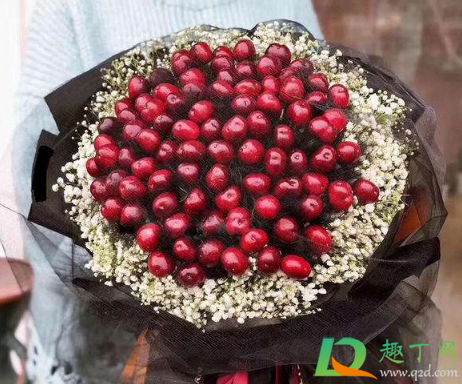 车厘子包花束了还能吃吗(车厘子怎么包成花)