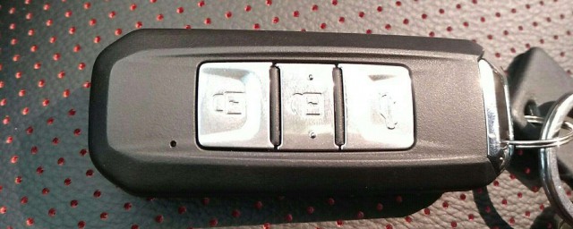 310钥匙换电池的步骤(升仕310钥匙怎么换电池)