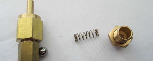 怎么使油液正常(油怎么使用)