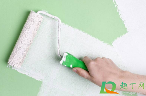 乳胶漆第一遍刷完第二遍要多久才可以刷(刷完第一遍乳胶漆后多久刷第二遍)