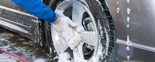 哪种清洗液洗车比较好呢(洗车用哪种洗车液好)