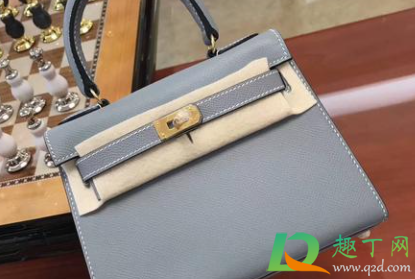 皮包掉皮用什么护理(皮包掉皮怎么处理妙招) 皮包掉皮用什么护理(皮包掉皮怎么处理妙招)