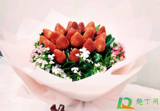 草莓花束的草莓可以吃吗(带花的草莓能吃吗)