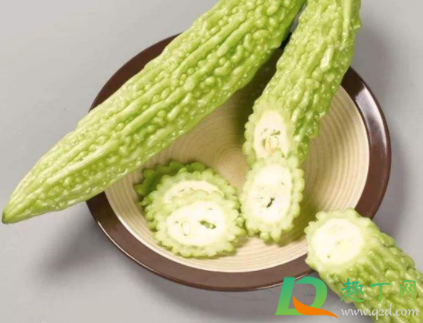 苦瓜用盐腌制去苦味吗(用盐水泡苦瓜能去苦味吗)