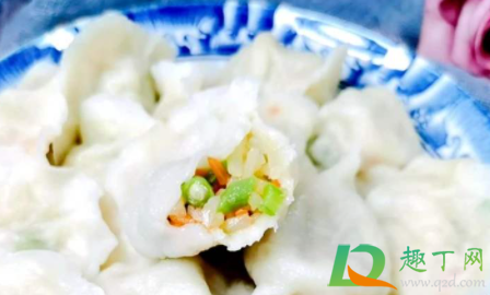 冬至吃饺子发朋友圈怎么说2021(2021关于冬至吃饺子的说说)