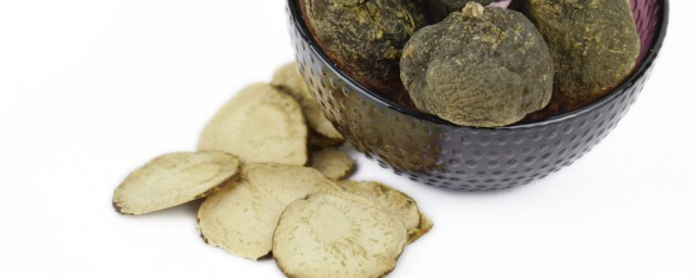 玛卡泡酒喝好不好(玛卡泡水喝泡酒哪个效果好)