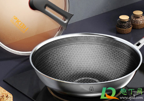 康巴赫锅到底有没有涂层(康巴赫平底锅有涂层吗)