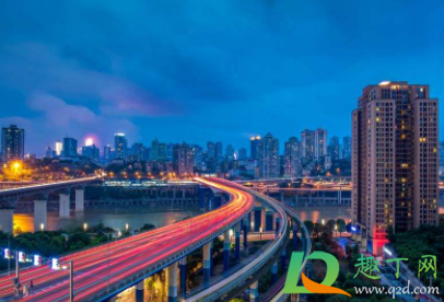 春节高速8人座免费不2021(春节几座车高速免费)