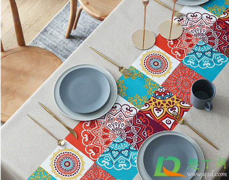 新买的餐桌布能直接放在桌子上使用吗(买来的桌布能直接用么)