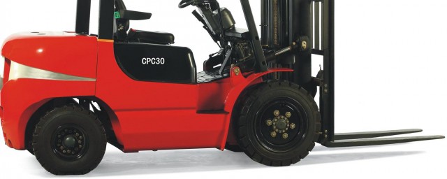 叉车的分类(叉车的分类和特点)