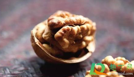 吃核桃手上非常黑怎么才能快速弄干净(吃核桃把手弄黑了怎样才能快速清除?) 吃核桃手上非常黑怎么才能快速弄干净(吃核桃把手弄黑了怎样才能快速清除?)