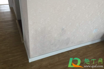 房间喷了除霉剂多久可以睡觉(用除霉剂多久可以入睡)