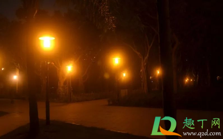 义乌晚上路灯怎么全灭了(义乌路灯停电)