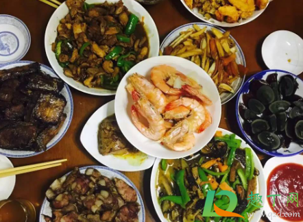 年夜饭一般提前多久吃(年夜饭一般提前多久定) 年夜饭一般提前多久吃(年夜饭一般提前多久定)