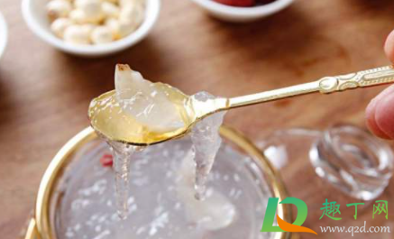 燕窝泡完应该是什么样的(燕窝用水泡后是什么样的)