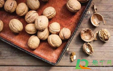 吃核桃手上非常黑怎么才能快速弄干净(吃核桃把手弄黑了怎样才能快速清除?) 吃核桃手上非常黑怎么才能快速弄干净(吃核桃把手弄黑了怎样才能快速清除?)