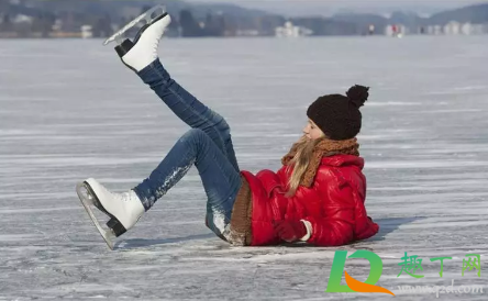 一坐屁股沟中间骨头疼怎么治(一坐屁股沟中间骨头肌肉疼) 一坐屁股沟中间骨头疼怎么治(一坐屁股沟中间骨头肌肉疼)