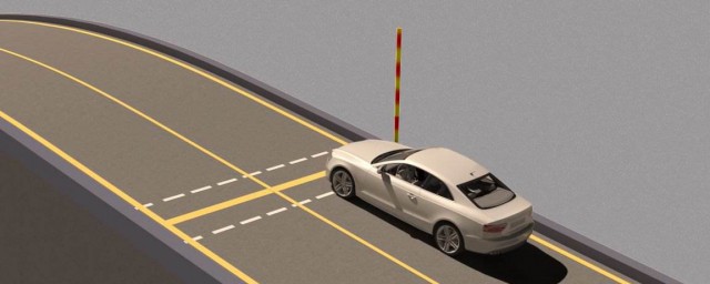 坡道停车的技巧(坡道起步停车技巧)