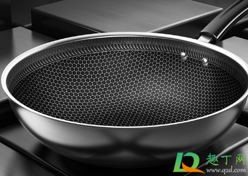 康巴赫锅到底有没有涂层(康巴赫平底锅有涂层吗)