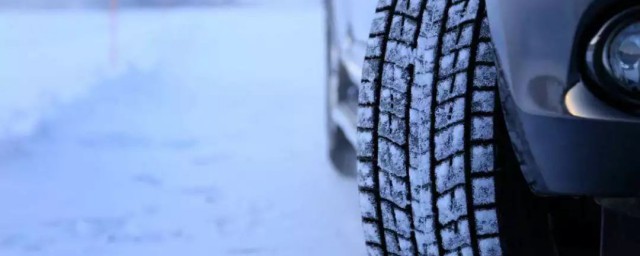 轮胎的橡胶含量和噪音有关么？(橡胶轮胎气味)