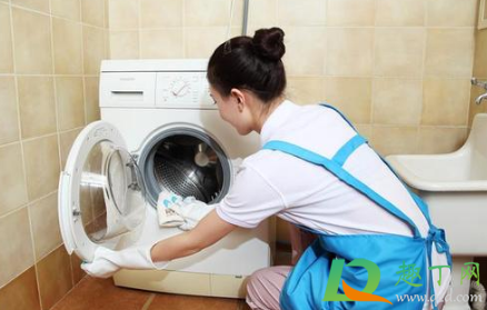 洗衣机滚筒好还是波轮好(滚筒洗衣机实用还是波轮实用)