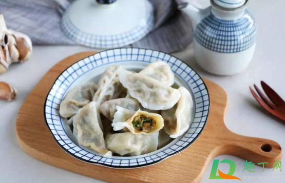 冬至吃饺子是吃蒸饺还是煮饺子好(冬至吃煮饺子还是煎饺子)