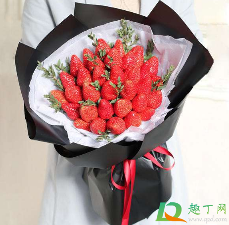 草莓花束的草莓可以吃吗(带花的草莓能吃吗) 草莓花束的草莓可以吃吗(带花的草莓能吃吗)