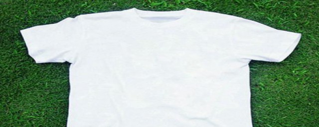 白酒洒在衣服怎么清洗(白衣服洒到红酒怎么洗掉)