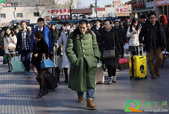 2021春节后返程火车票几月几号能买(2021春节火车票提前多久可以买)