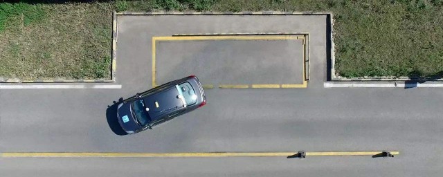 入库位停车的技巧(停车位出库技巧)