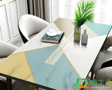 新买的餐桌布有味道是质量不好吗(买的桌布上有味道会伤害身体吗)