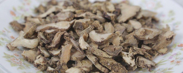 白芨的功效(白芨的功效与作用图片)