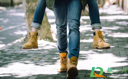 踢不烂是什么牌子(踢不烂是什么牌子怎么读)