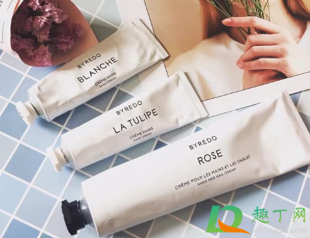 护手霜可以擦脸吗(凡士林护手霜可以擦脸吗)