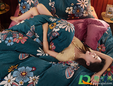 带绒的被套是不是容易跑被子(为什么绒被套会跑)