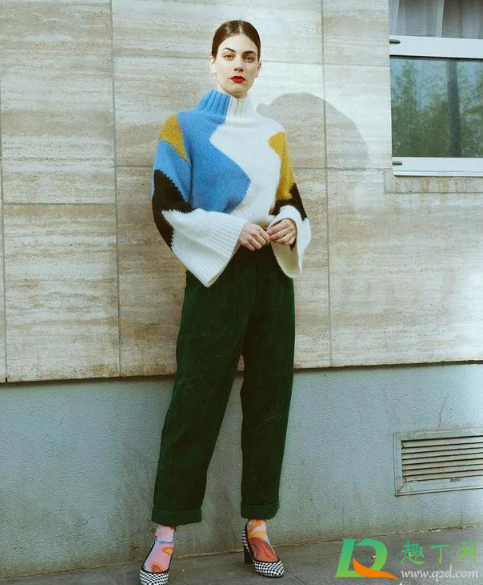 奶奶裤可以配马丁靴吗(女士老爹裤配马丁靴可以吗) 奶奶裤可以配马丁靴吗(女士老爹裤配马丁靴可以吗)