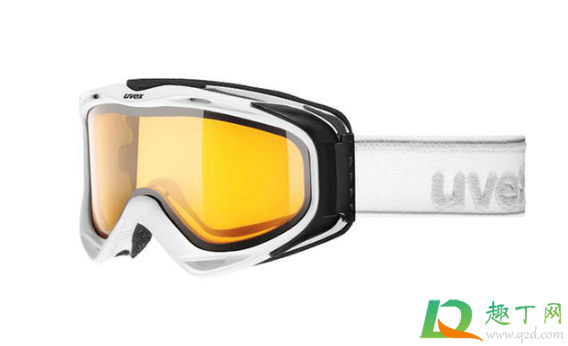 滑雪镜买什么颜色的好 滑雪镜买什么颜色的好