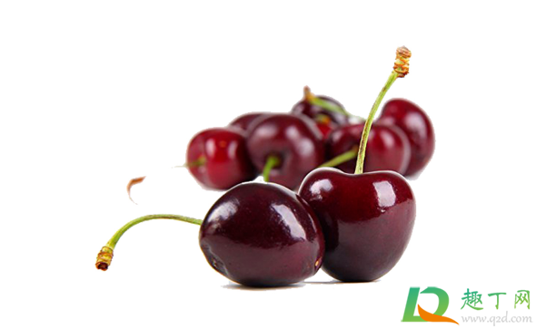 车厘子表面坑洼是什么情况(车厘子上有凹陷)