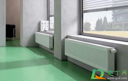 暖气不热放水要放到出热水吗(暖气放水是热水但是暖气不热)