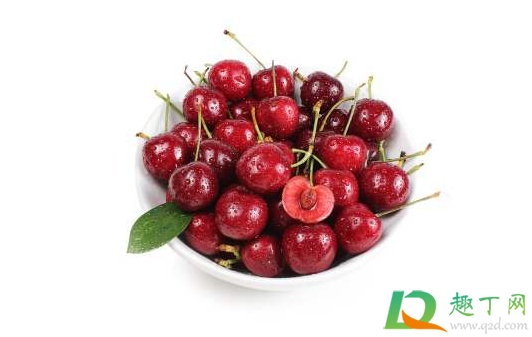 车厘子表面油油是怎么回事(车厘子树流油咋处理)