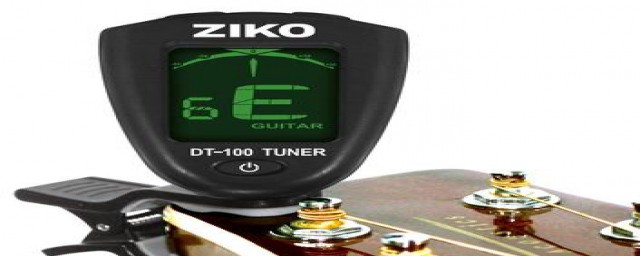 吉他调音器使用方法介绍(吉他调音器的使用)