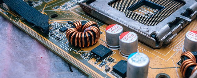 更换显卡步骤(怎么调换显卡)