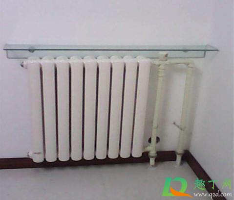 暖气不热放水放到什么程度就不用放了呢(暖气不放水能热吗)